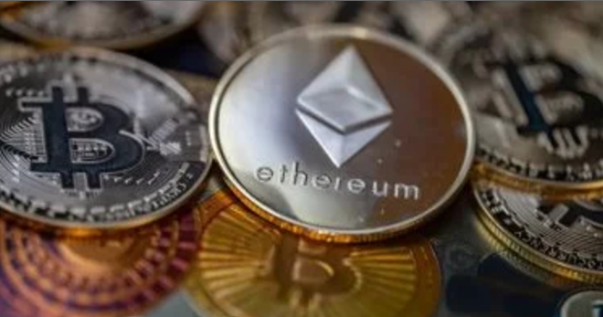 ريبل تتجاوز تيثر وتحقق قفزة تاريخية في العملات المشفرة